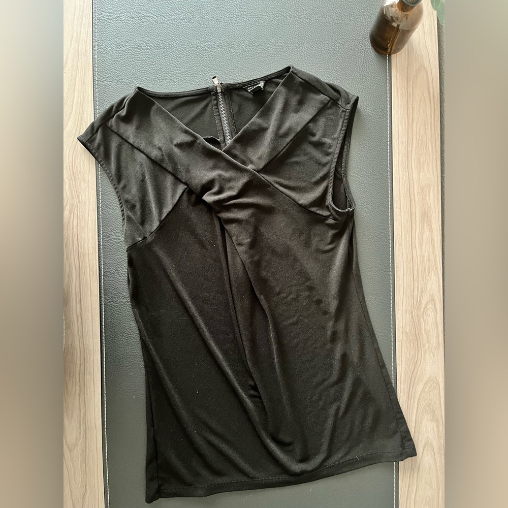 Ann Taylor Sleeveless Top Small
